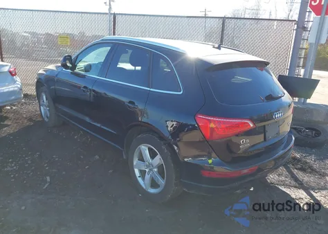 2011 Audi Q5 2.0T Premium z USA, uszkodzony, nr VIN WA1LFAFP2BA071083